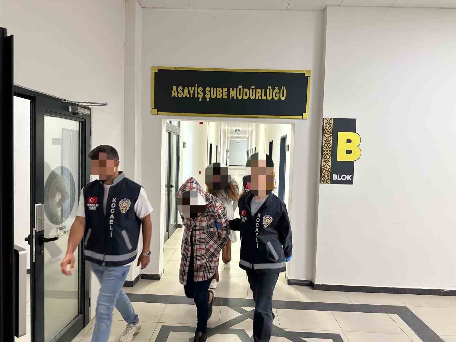 250 bin TL değerinde ziynet eşyası çalan ve 155 suç kaydı bulunan 2 şüpheli yakalandı 