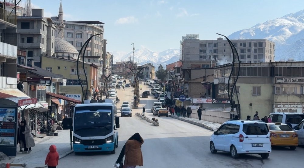 Şemdinli’de 4.4 büyüklüğünde deprem meydana geldi