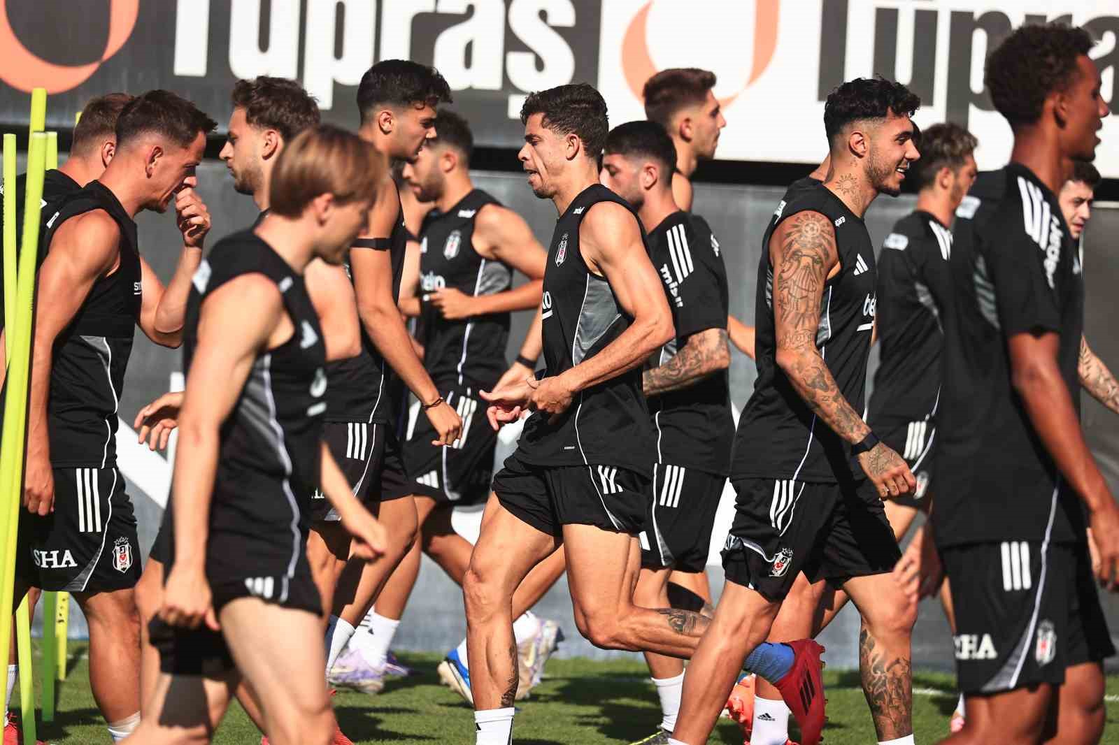 Beşiktaş, hazırlıklarına devam etti 