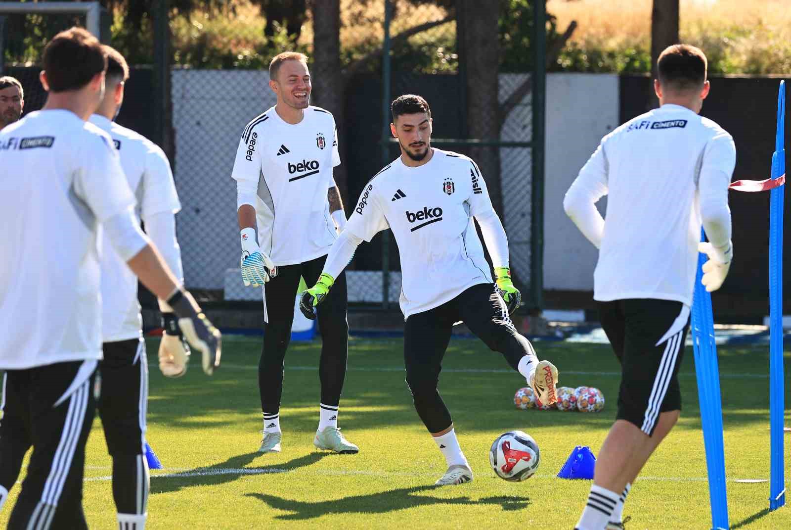 Beşiktaş, hazırlıklarına devam etti 