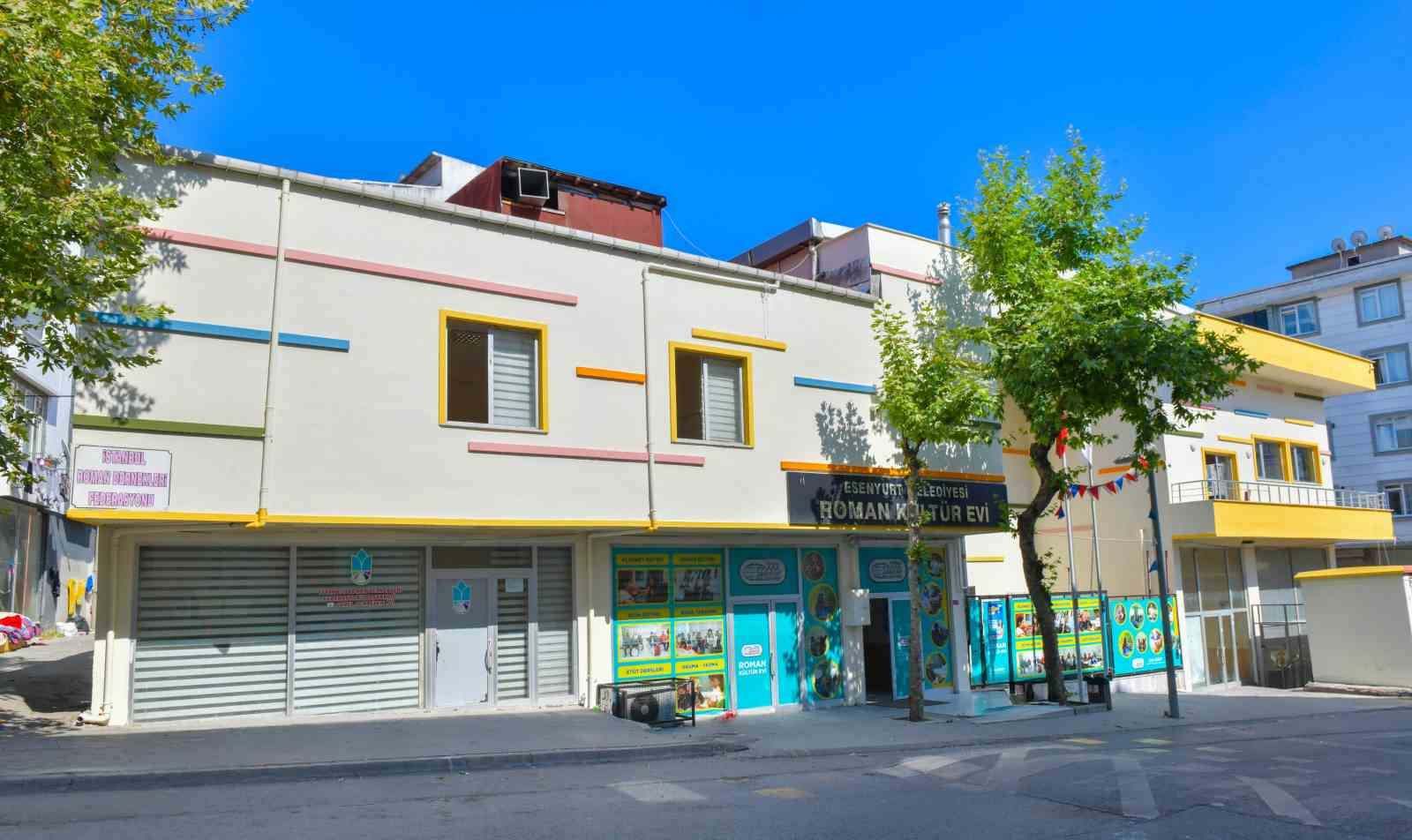 Esenyurt Belediyesi Roman Kültür evi yenilendi, yeni kurslarla hizmete başladı 