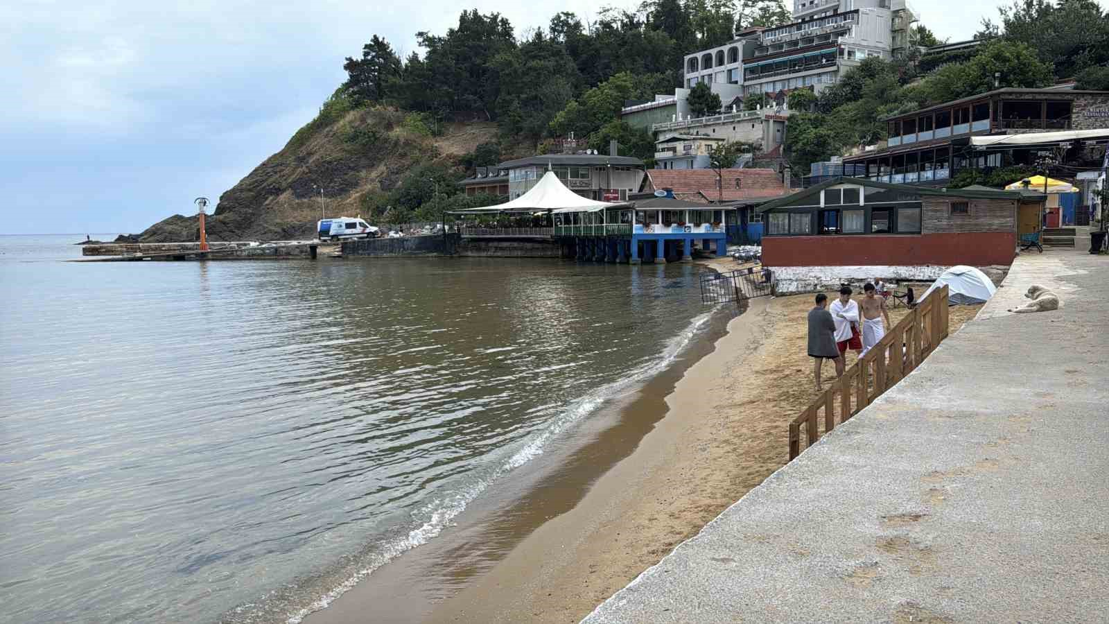 Sarıyer’de denize girip kaybolan Enes Açıkça’nın cansız bedeni bulundu 