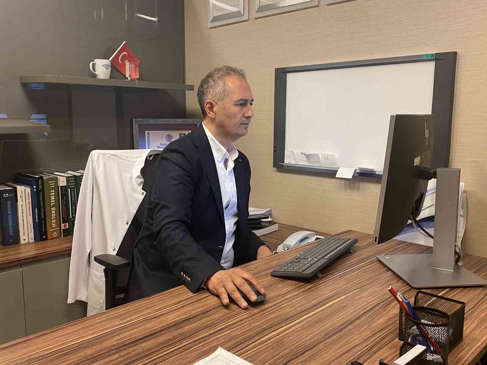 ‘Omega teknik’ ile yapılan prostat ameliyatı İtalya’da naklen yayınlandı