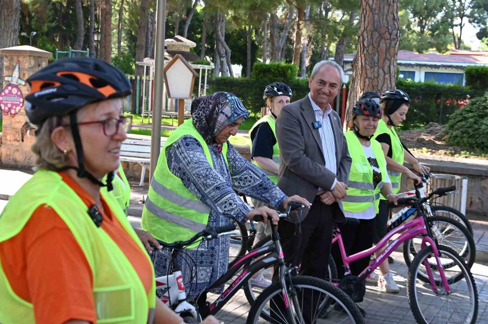 Kocagöz’den bisiklet eğitiminde kadınlara destek 