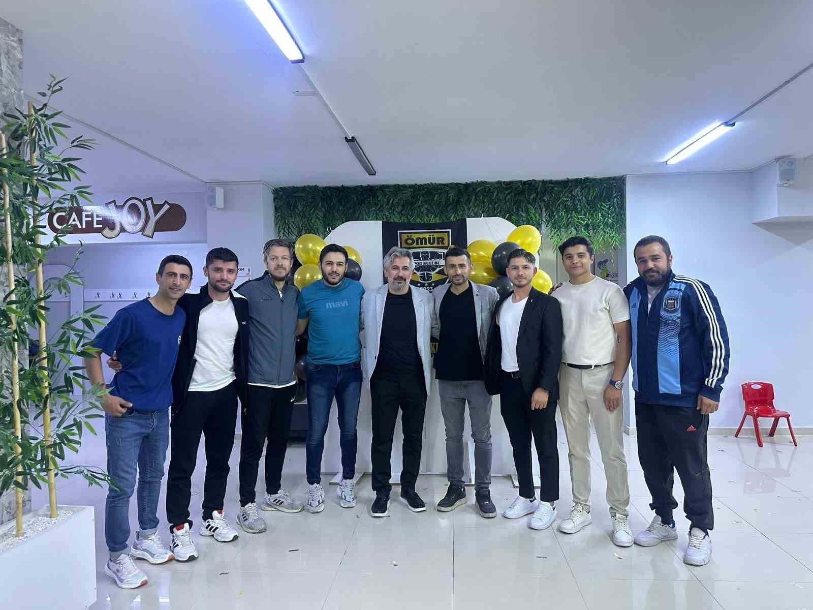 Ömürspor, sezonu aileler ile noktaladı 