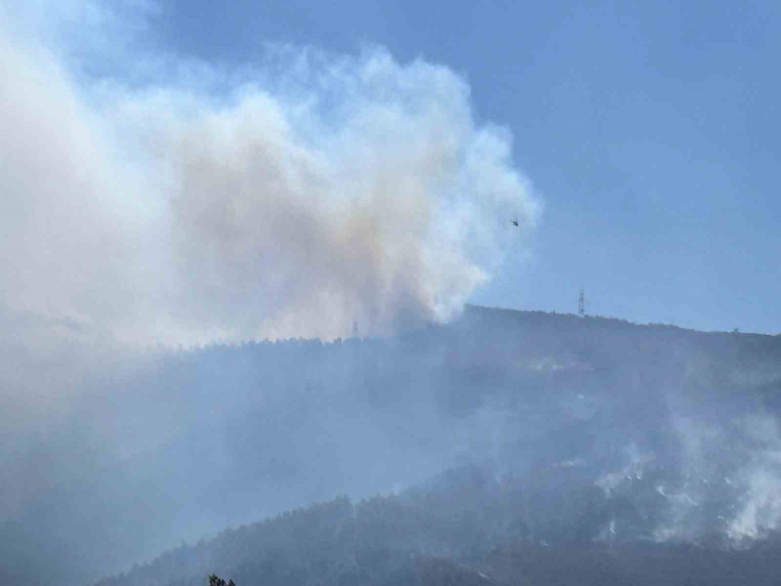 Hatay’daki orman yangını 30 saattir devam ediyor 