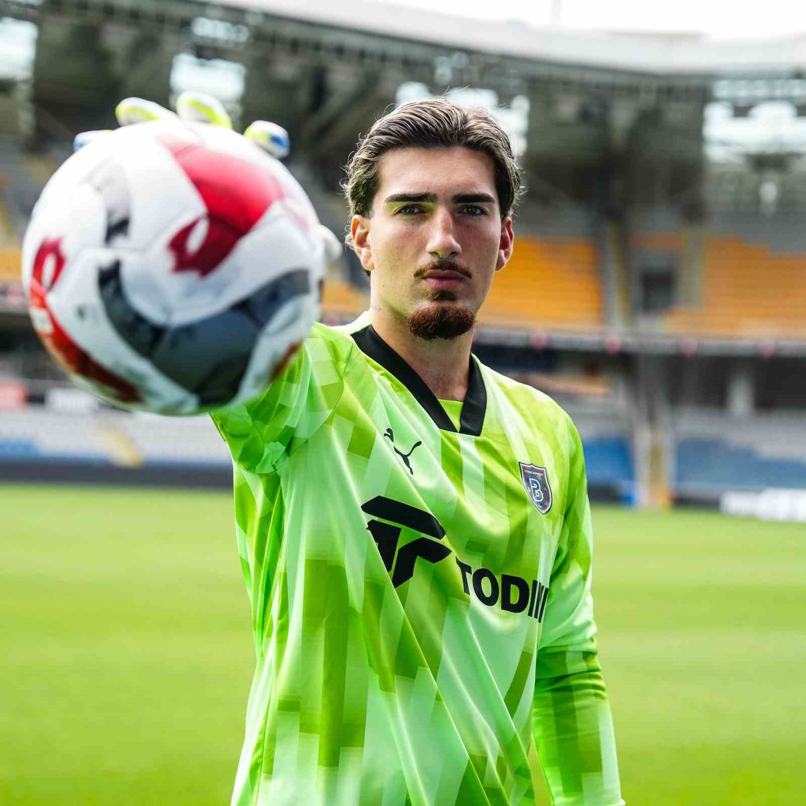 Başakşehir, Luca Ekrem Stancic’i kadrosuna kattı 