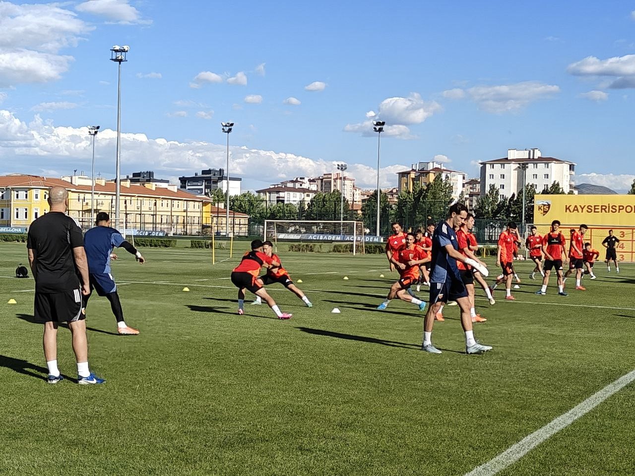Kayserispor, 59. yıldönümünde topbaşı yaptı 