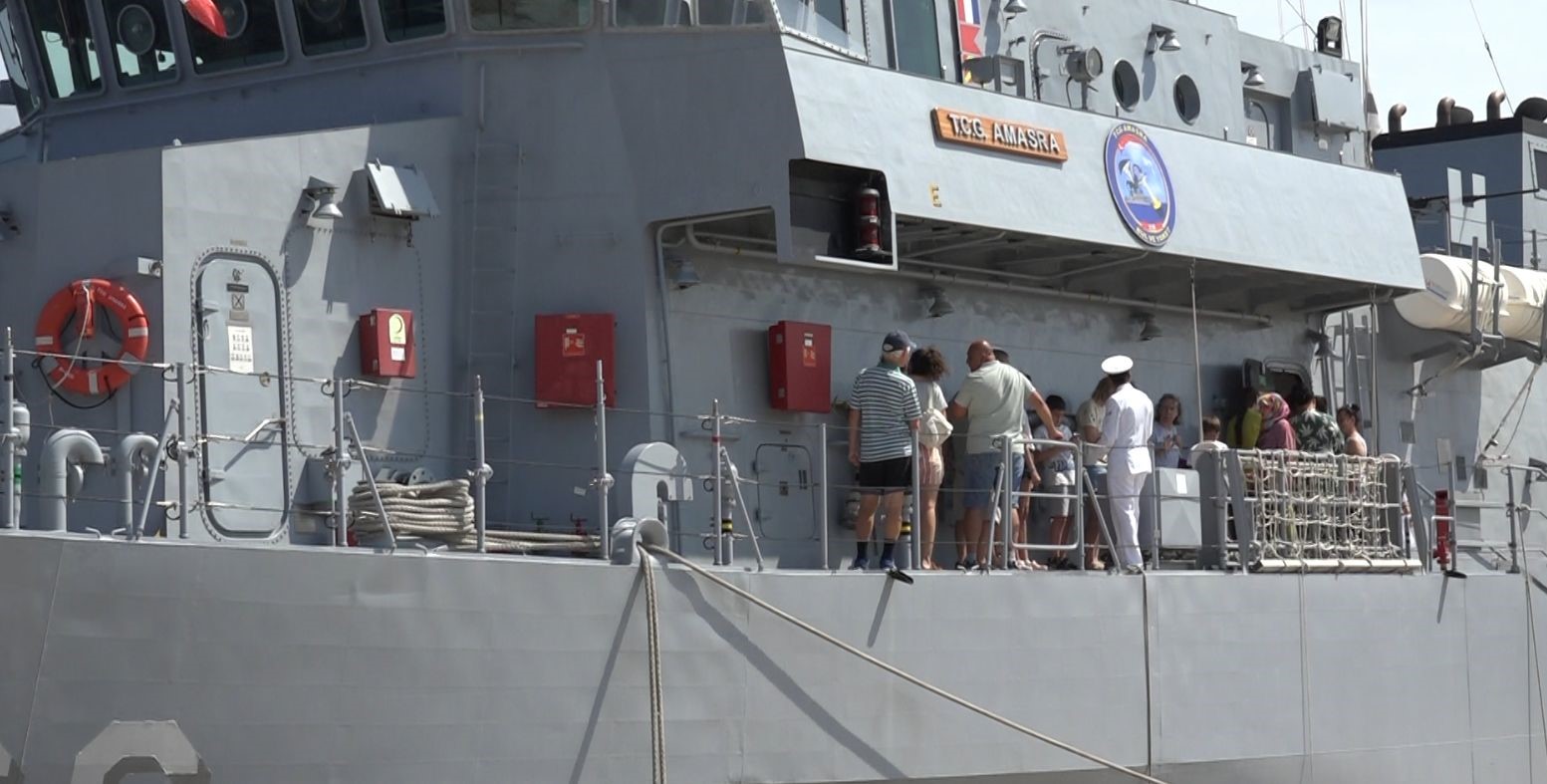 TCG Amasra gemisi İğneada’da vatandaşların ziyaretine açıldı 