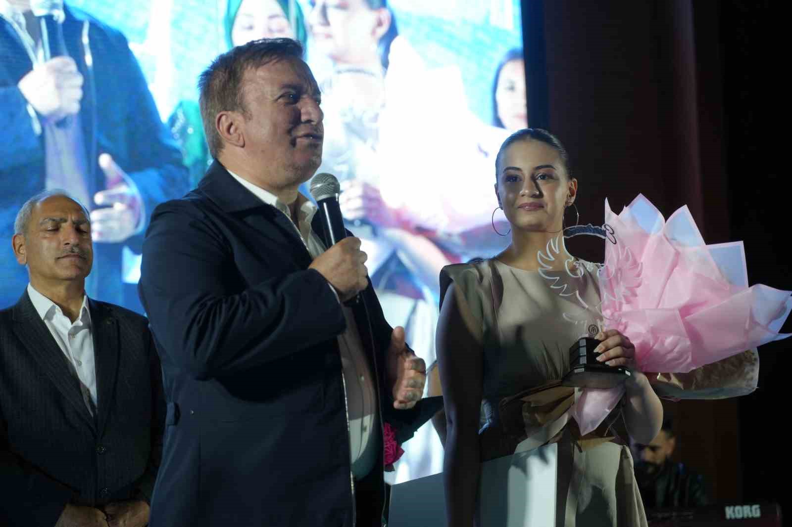 Anadolu’nun güçlü notaları Erzincan’da yankı buldu 