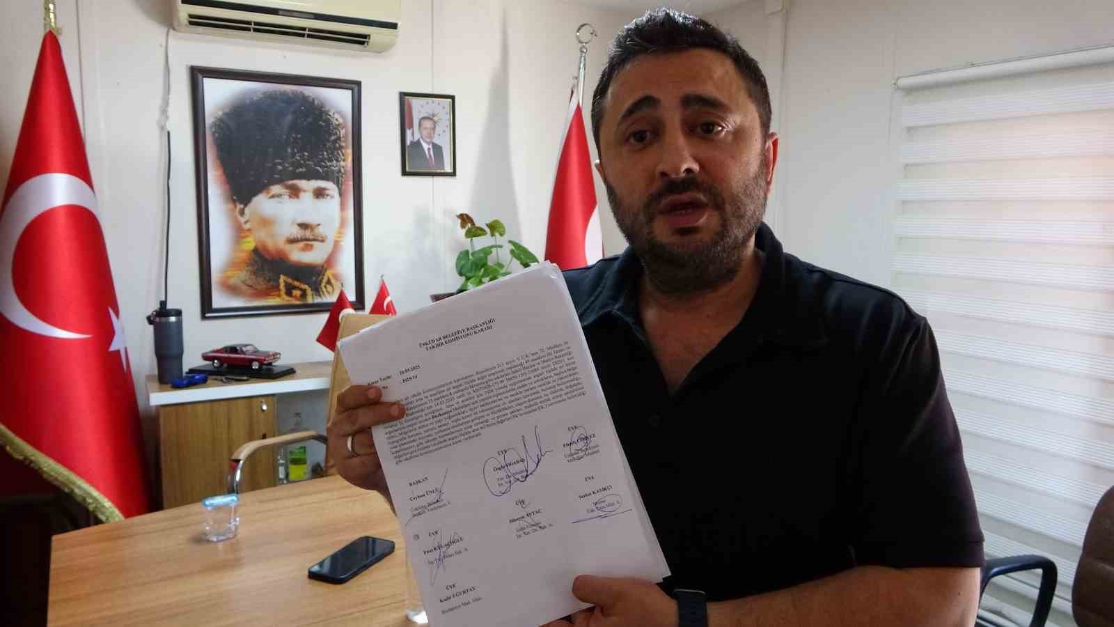 Üsküdar’da mahalleliden belediyeye tepki: 