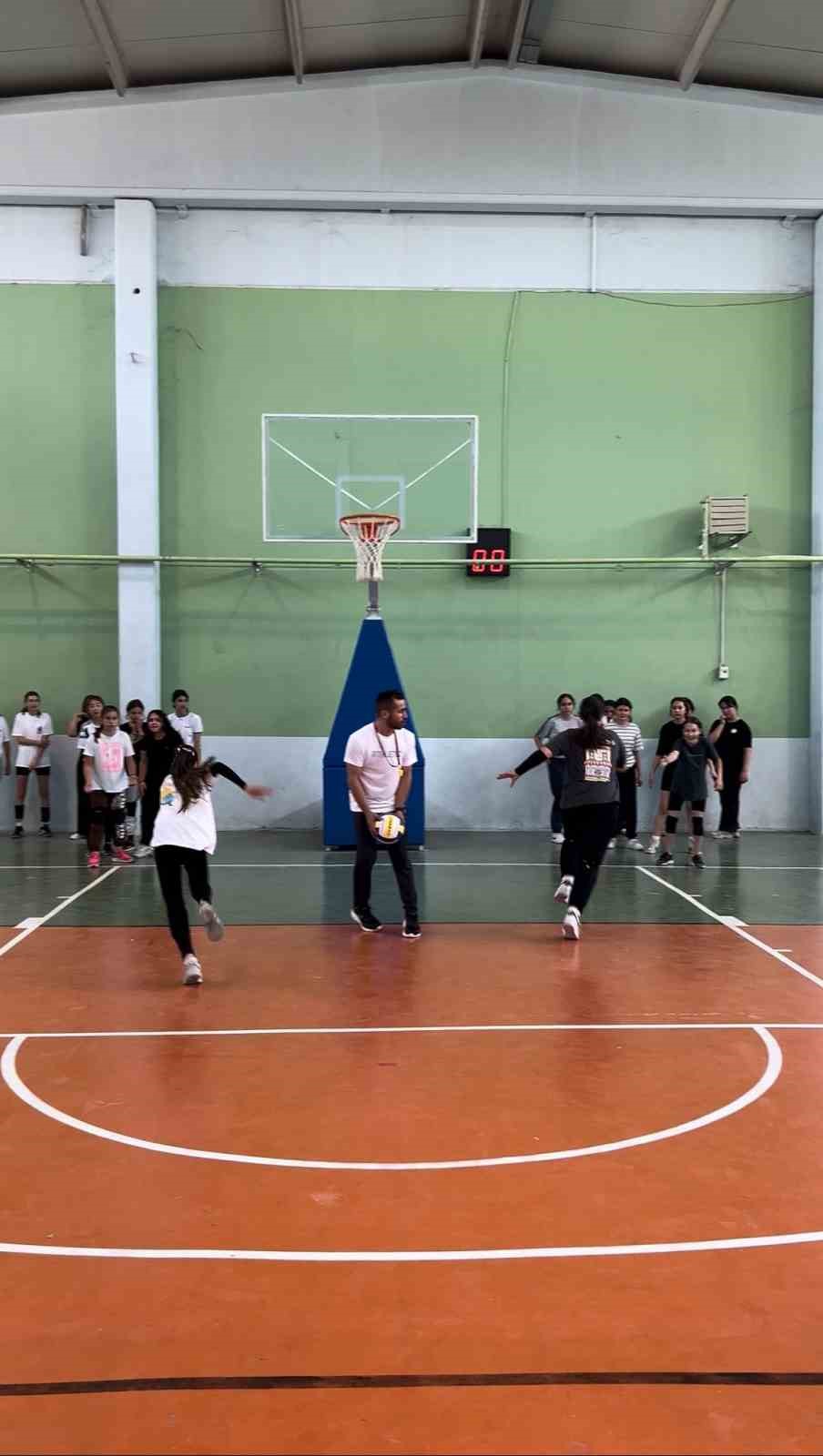 Beylikova’da GSB Yaz Spor Okulları coşkuyla başladı 