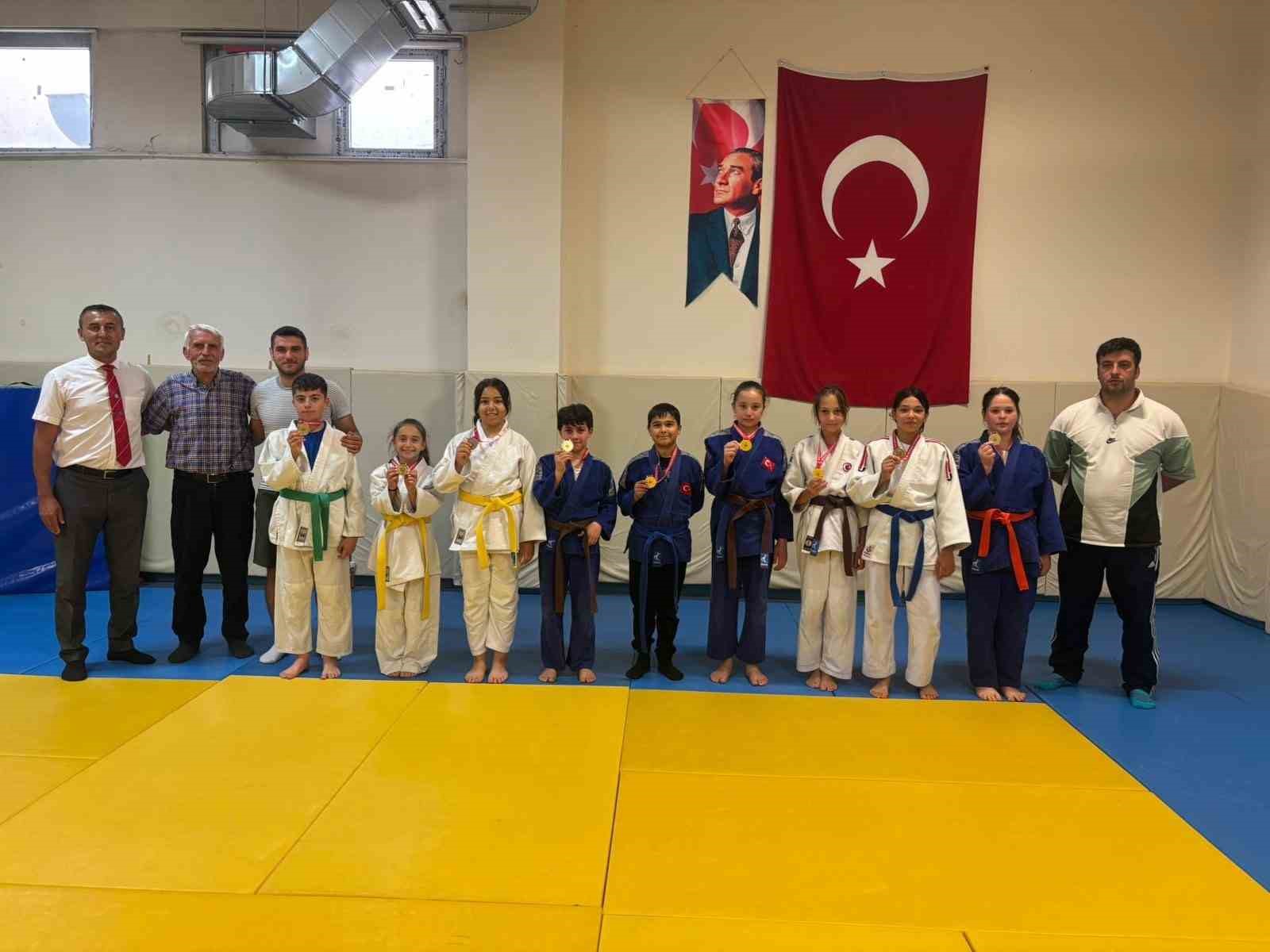 Minikler Judo İl Seçmeleri yapıldı 
