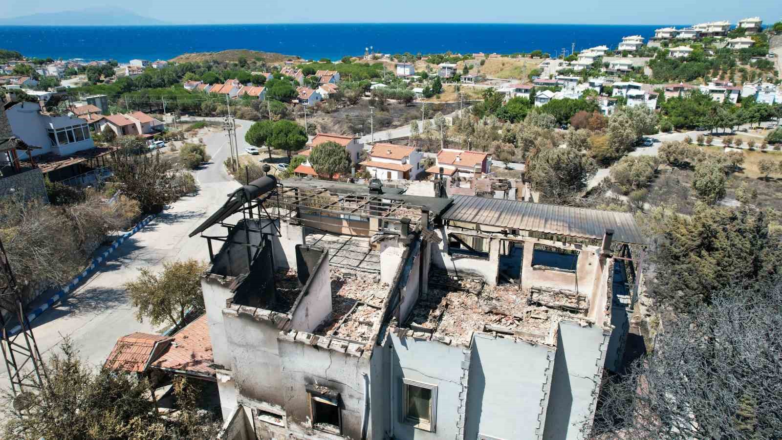 İzmir’in gözde yazlık merkezi hayalet kasabaya döndü 
