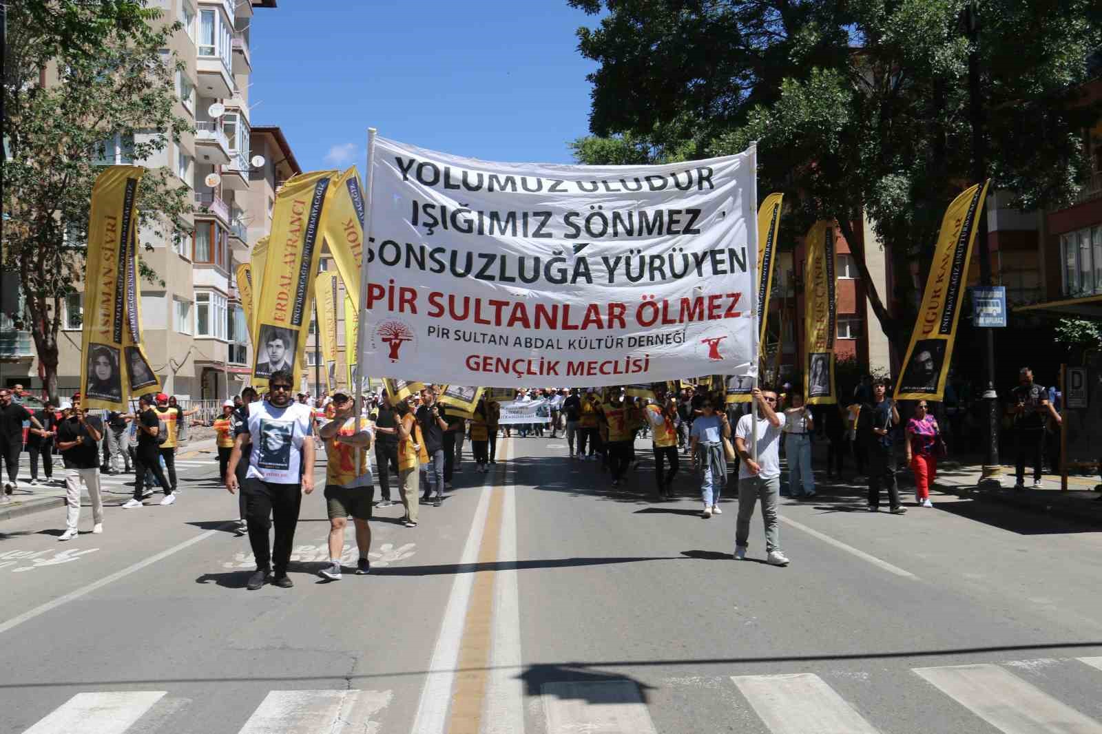 Sivas olaylarında hayatlarını kaybedenler anıldı 