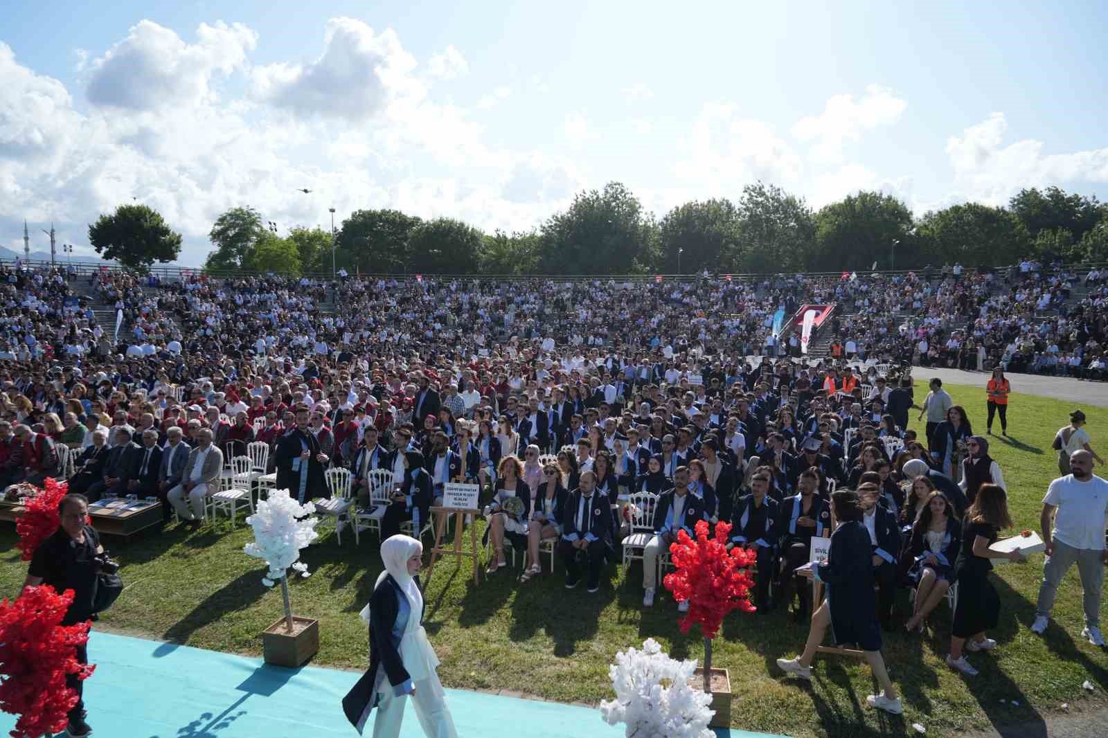 Yemenli öğrenci Samsun’da üniversite birincisi oldu 