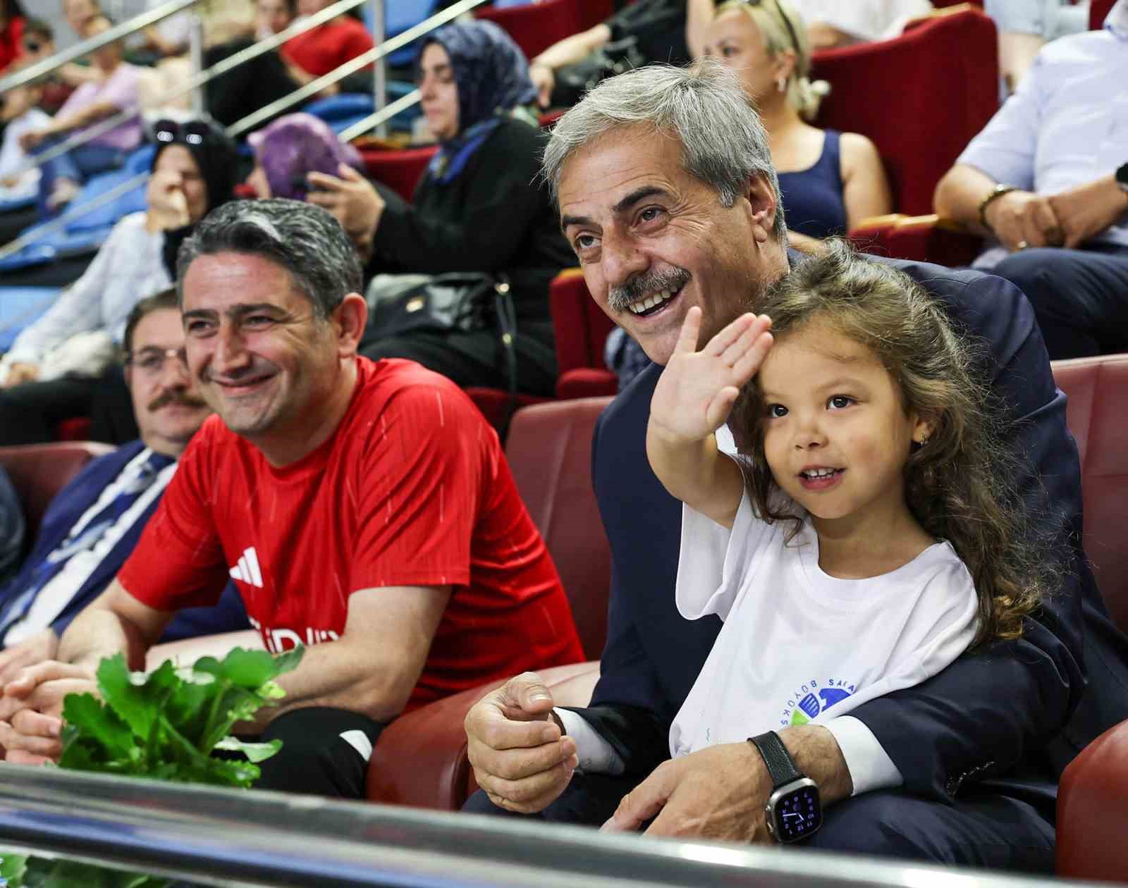 Binlerce çocuğun Yaz Spor Okulu heyecanı başladı 