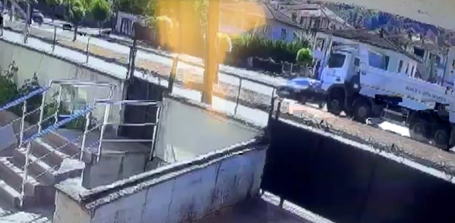 Düzce’de kamyon ile otomobil çarpıştı: 1 ölü 