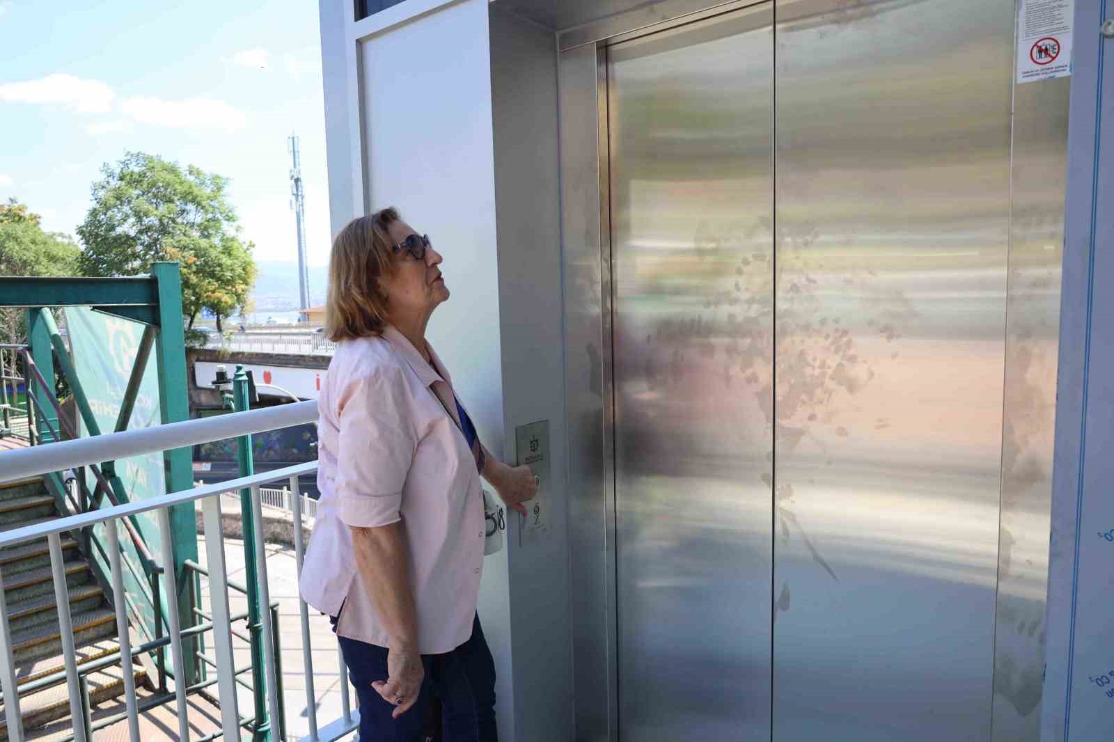 İzmit Tren Garı’ndaki asansör hizmete alındı 