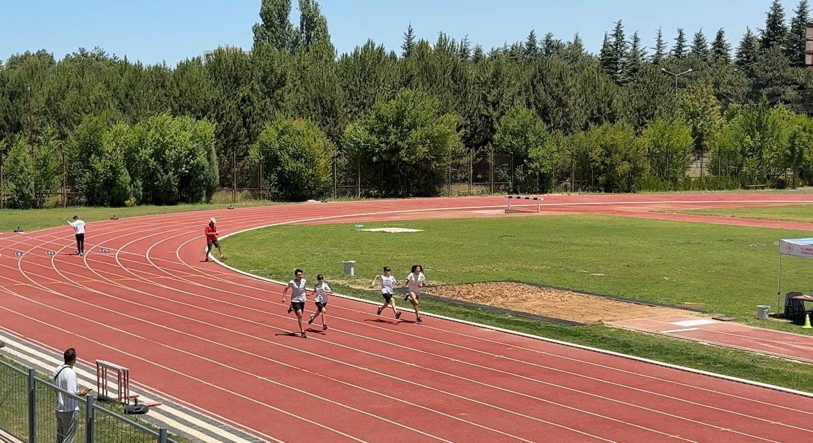 Büyükşehir Belediye Sporcuları büyük başarıya imza attı 