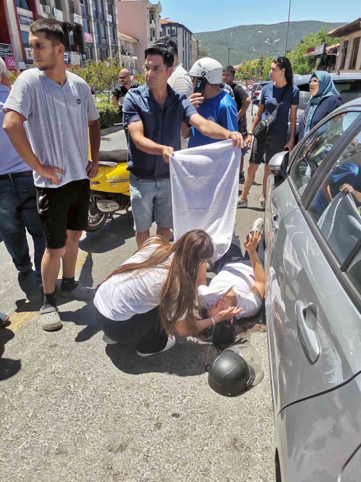 Menteşe’de otomobil motosikletliye çarptı: 1 yaralı 