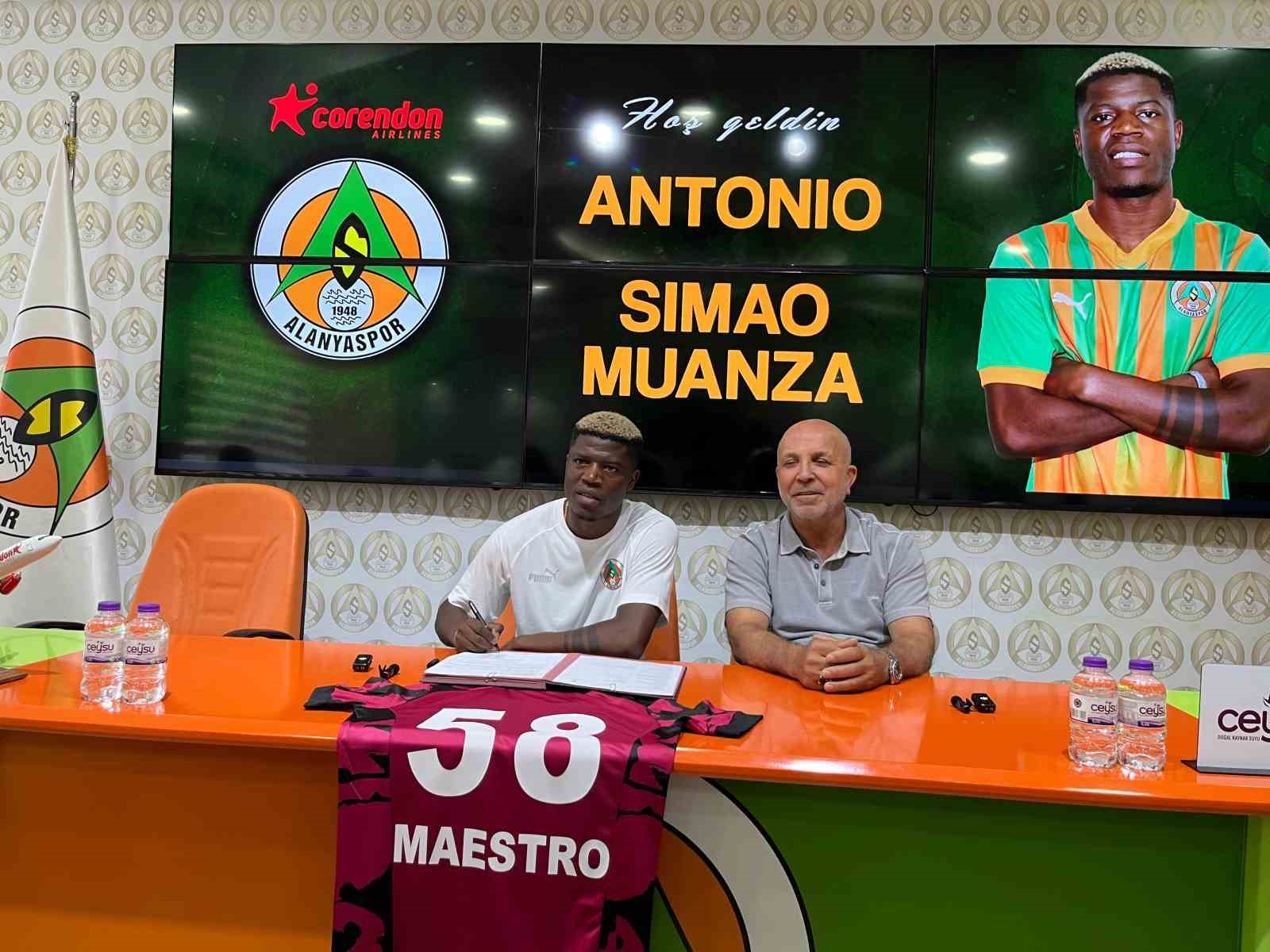 Alanyaspor, Maestro’yu kadrosuna kattı 