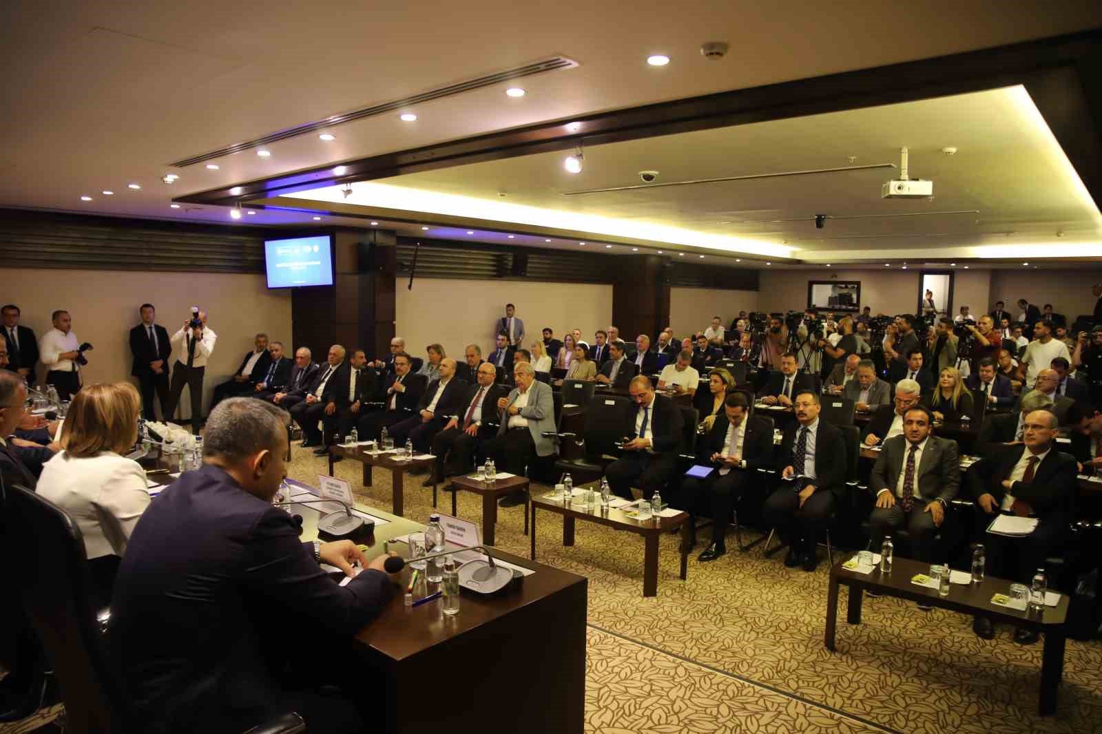 Bakan Kacır: 