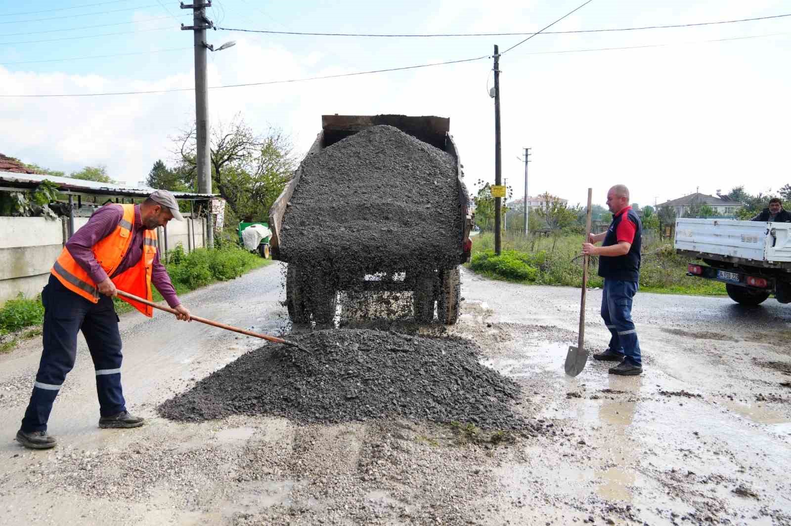 Düzce’de 7 kilometre yeni yol açıldı 