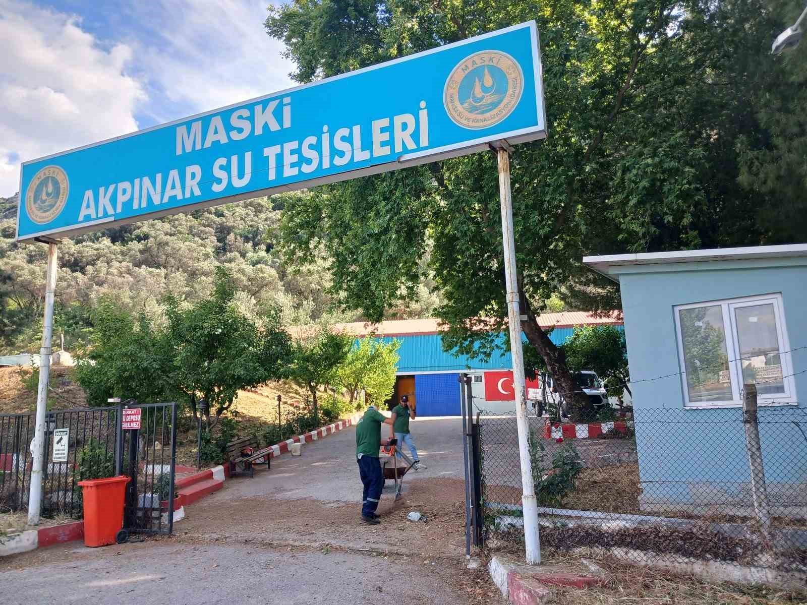 Su depolarının çevresinde yangın riskine karşı temizlik 
