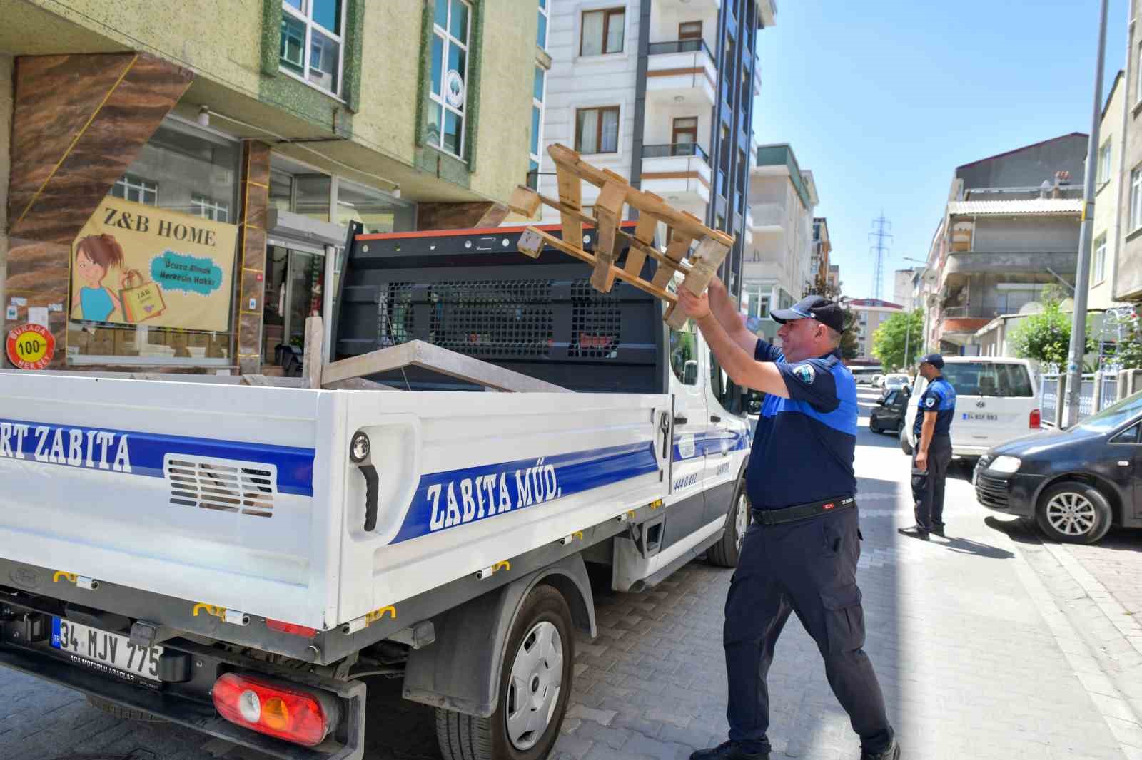 Esenyurt zabıtasından sıkı denetim 