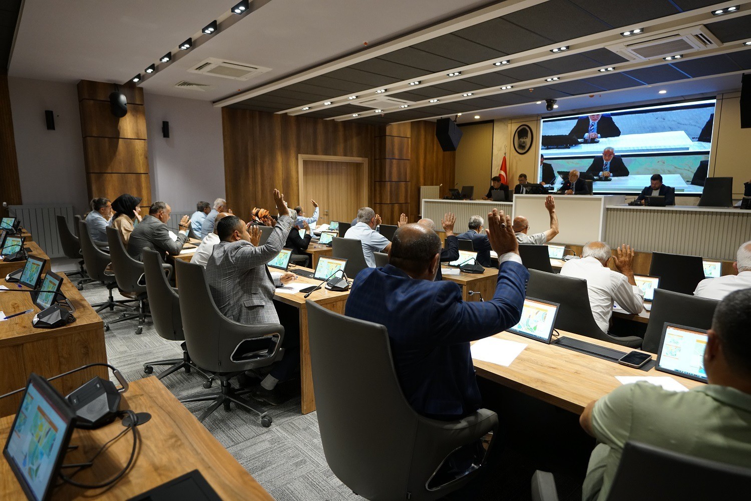 Yeşilyurt’ta imar planı değişiklikleri meclisten geçti 