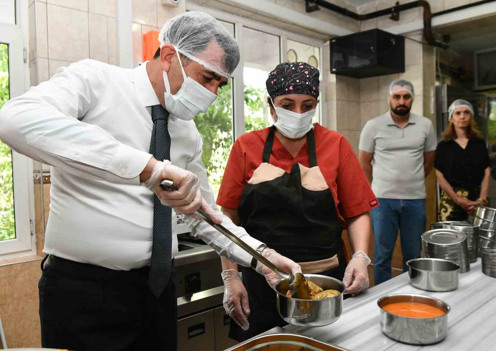 Tunceli’de 228 haneye ücretsiz sıcak yemek hizmeti 