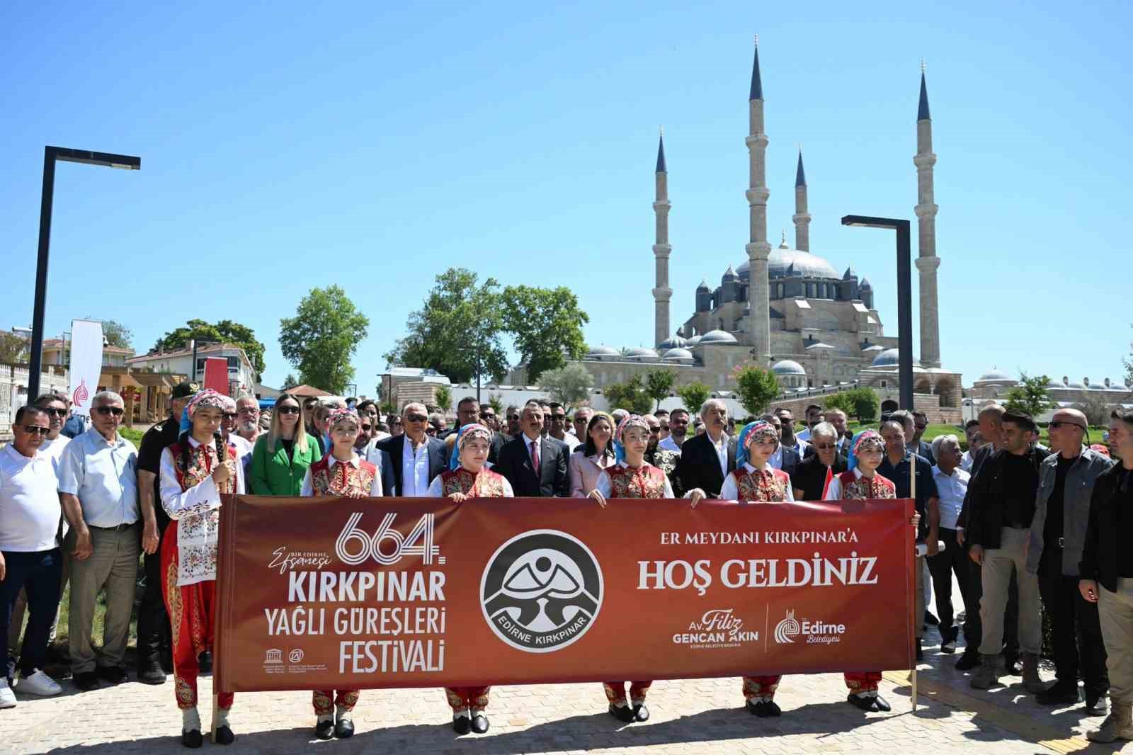 664. Tarihi Kırkpınar Yağlı Güreşleri Ağa Karşılama Töreni düzenlendi 