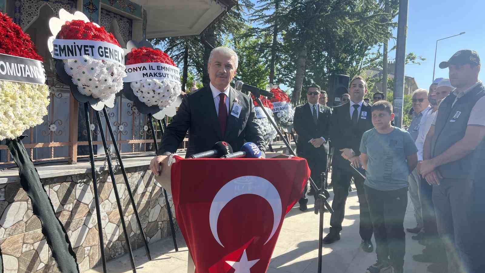 Orman yangınında şehit olan olan İbrahim Demir, Konya’da son yolculuğuna uğurlandı 