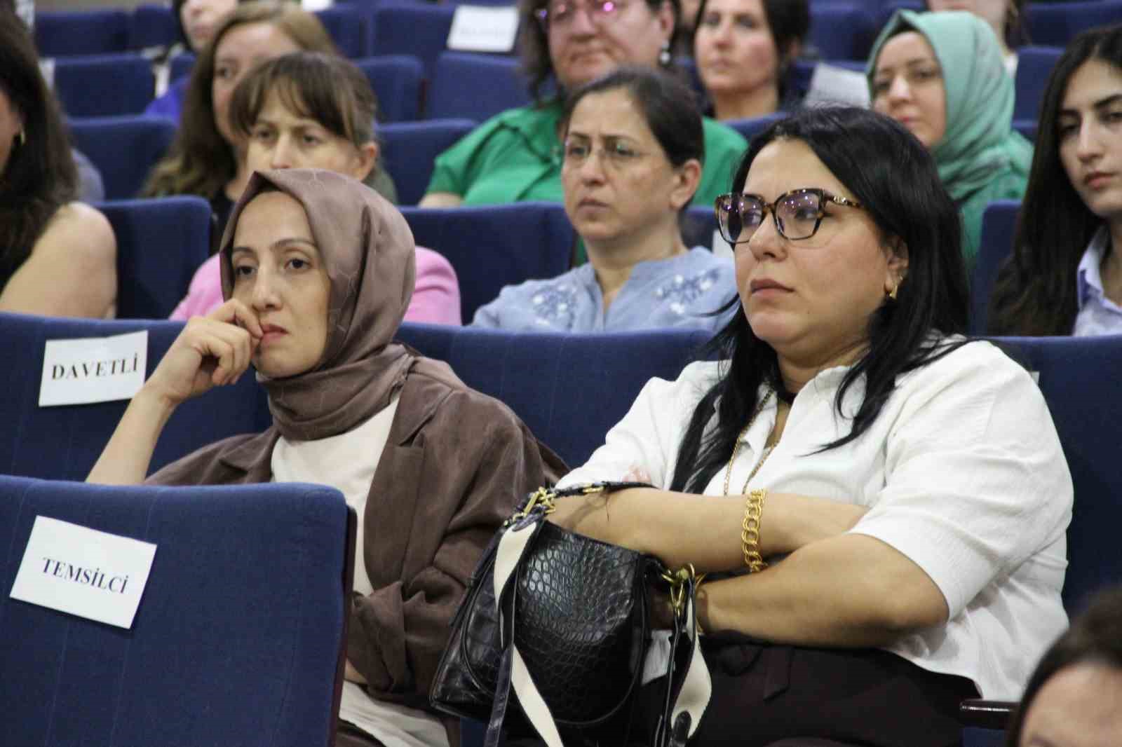 Çorum’da ‘gönül elçileri’ koruyucu ailelik için bir araya geldi 