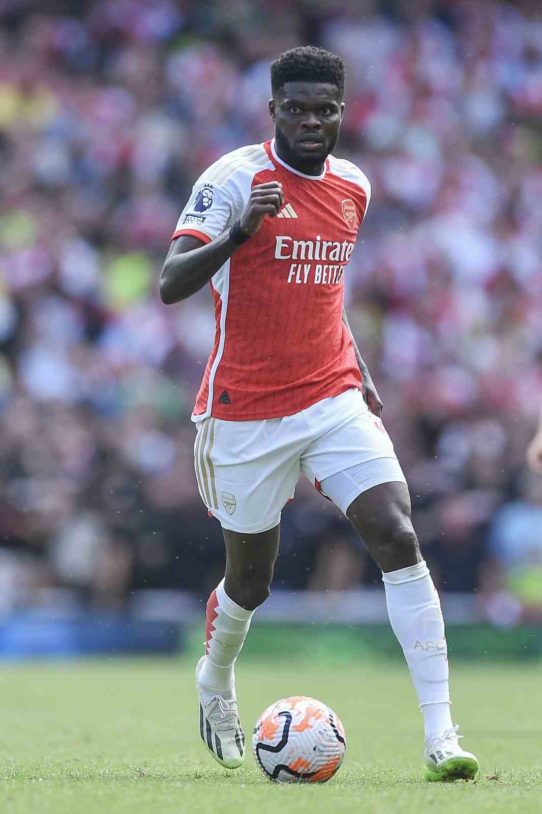 Eski Arsenal oyuncusu Partey hakkında cinsel saldırı suçlaması 