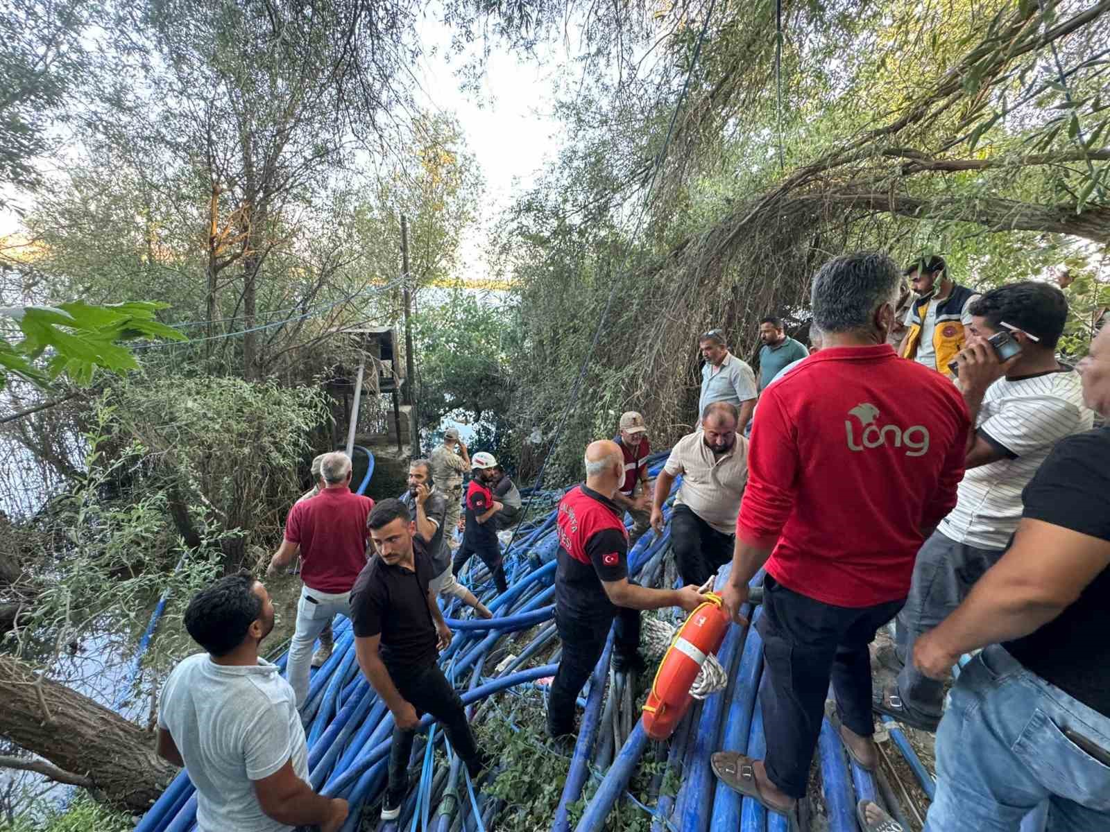 Su dinamosunu tamir için girdiği nehirde elektrik akımına kapıldı 