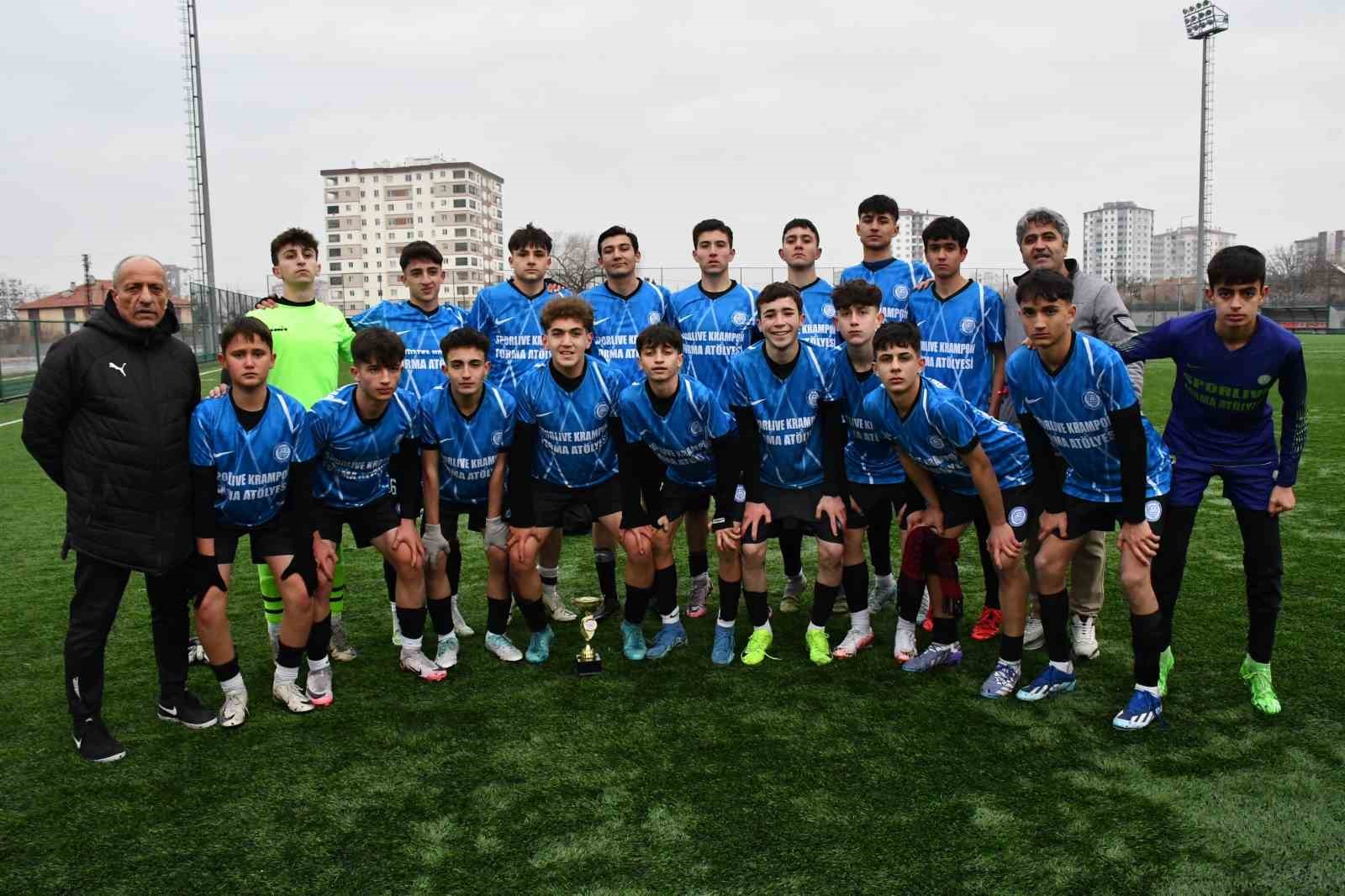 Kayseri amatöründe bir sezonun ardından 