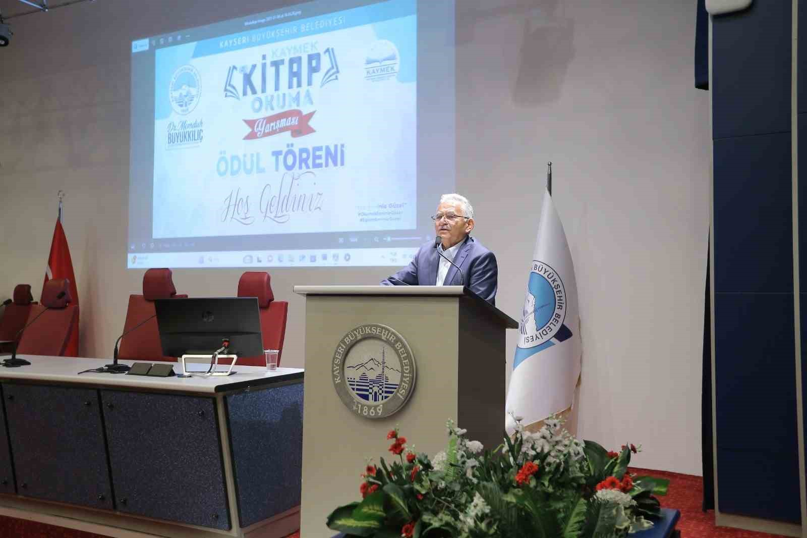 Büyükşehir’de kitap okuma rüzgarı esti 