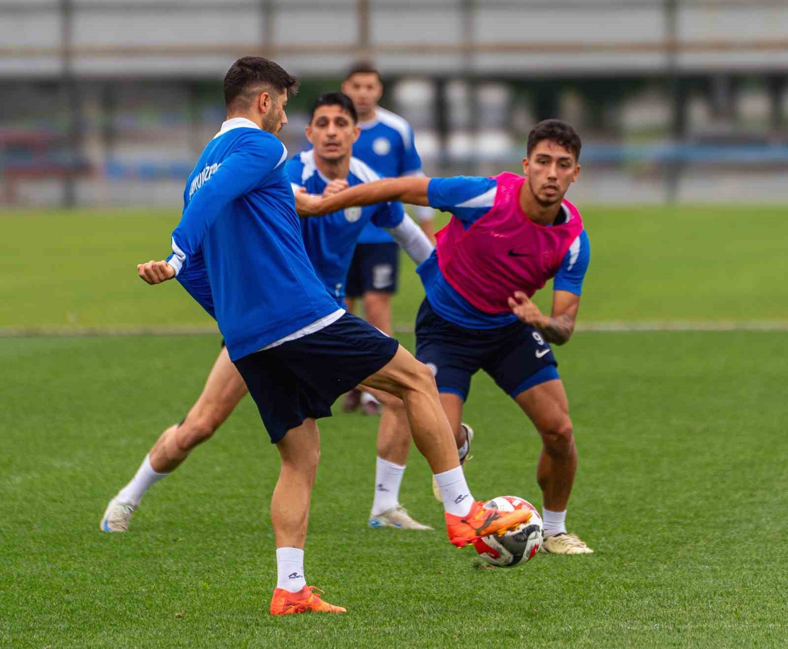 Çaykur Rizespor, yeni sezon hazırlıklarını sürdürdü 