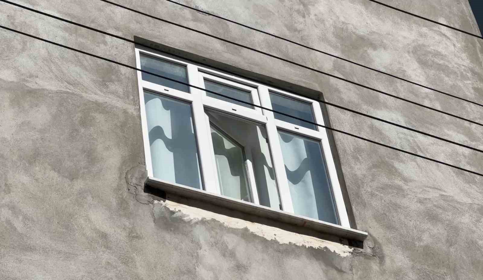 Samsun’da 3. kattan düşen çocuk ağır yaralandı 