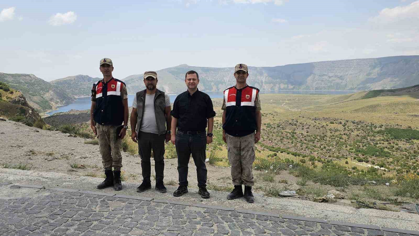 Kaymakam Demirer’den Nemrut Kalderası’na ziyaret 