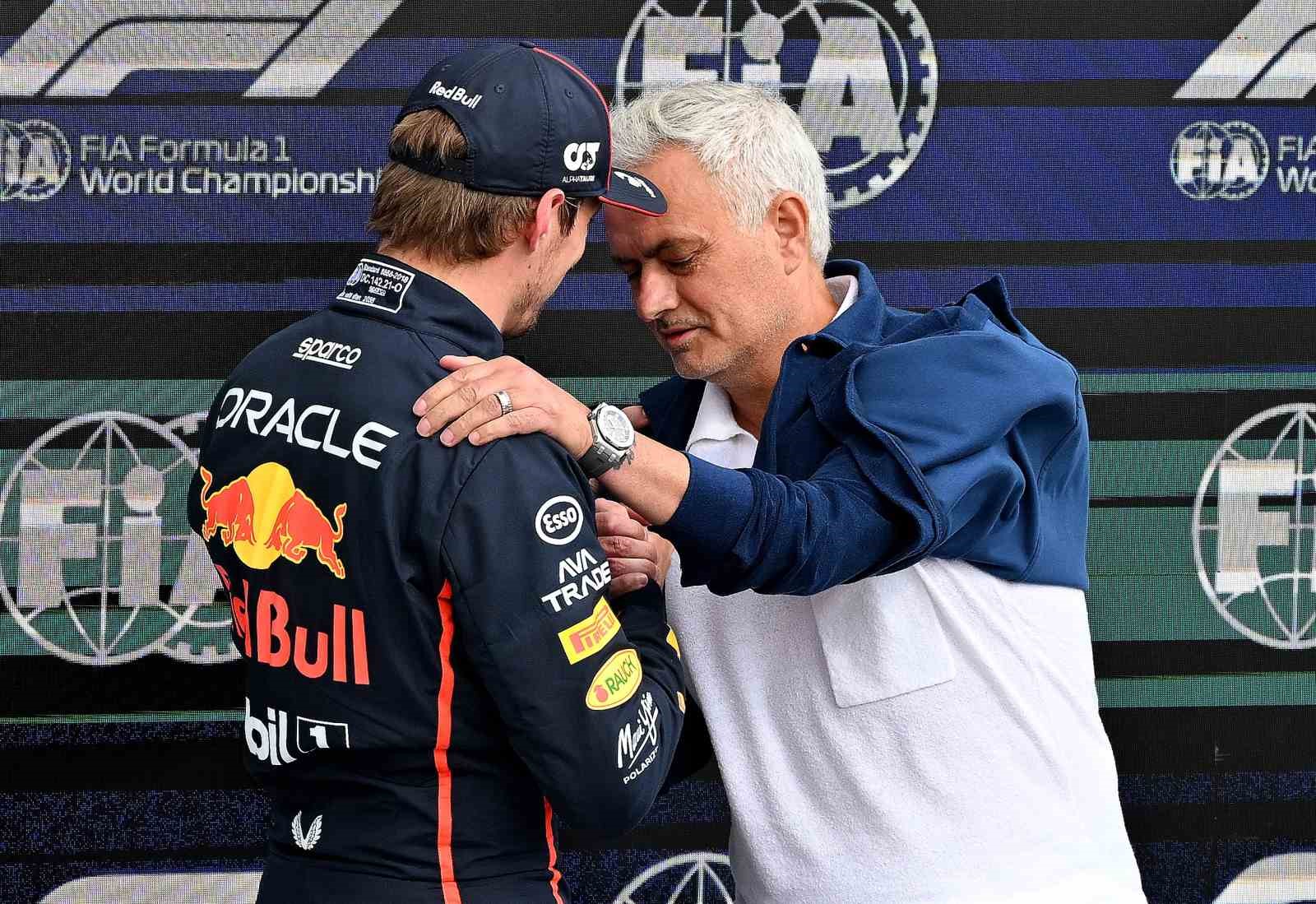 Büyük Britanya GP’sinde Max Verstappen yarışa ilk sırada başlayacak. 