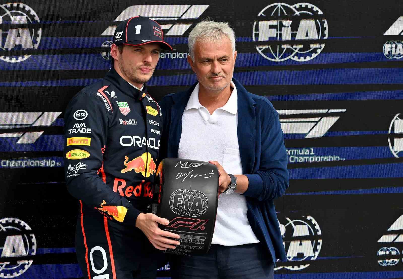 Büyük Britanya GP’sinde Max Verstappen yarışa ilk sırada başlayacak. 