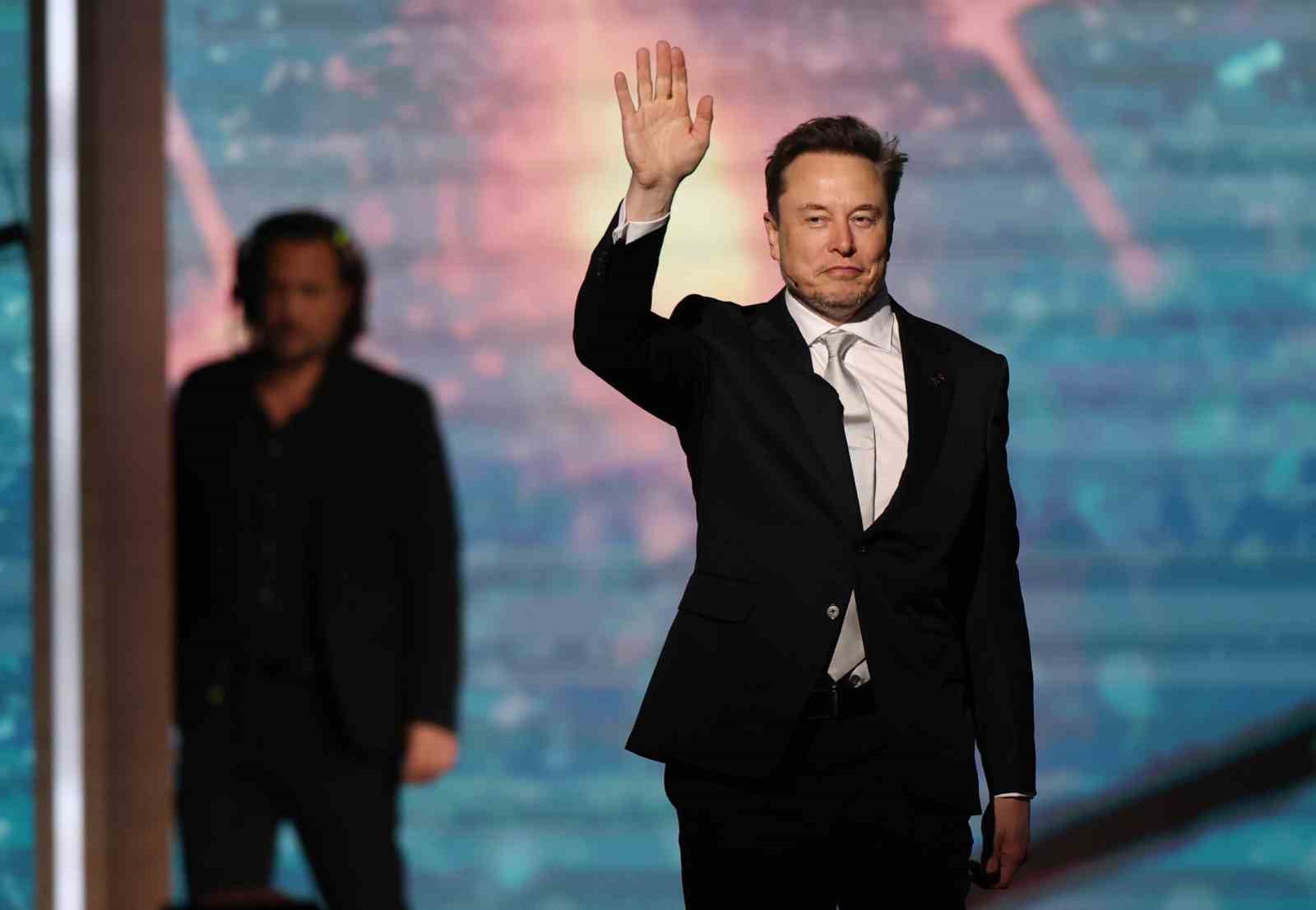 Milyarder iş adamı Elon Musk: 