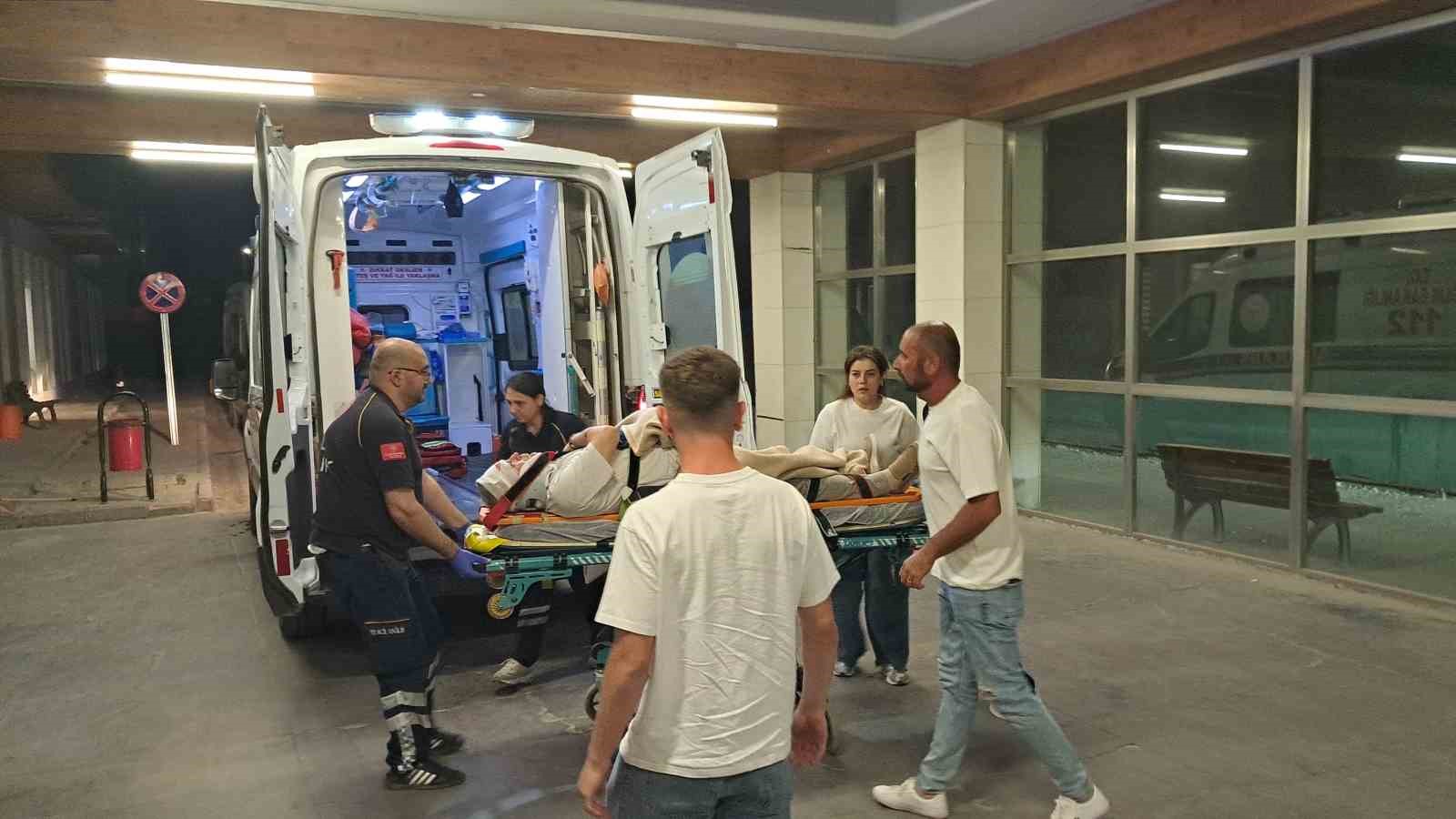 Karaman’da iki otomobil çarpıştı: 5 yaralı 