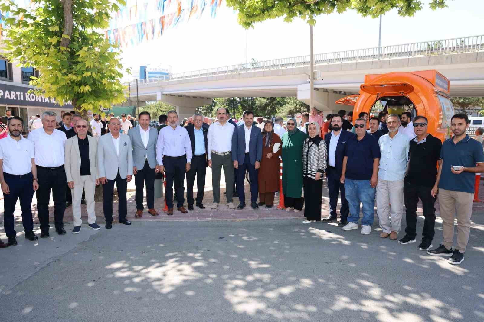 AK Parti Konya’dan aşure ikramı 