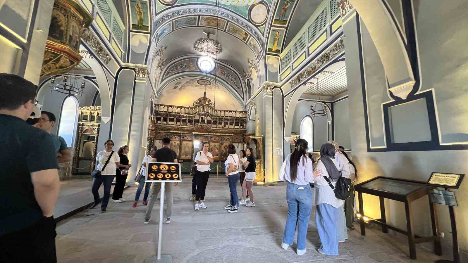 Bin 700 yıldır ayakta olan kilise, müze olarak ziyaretçilerini ağırlıyor 