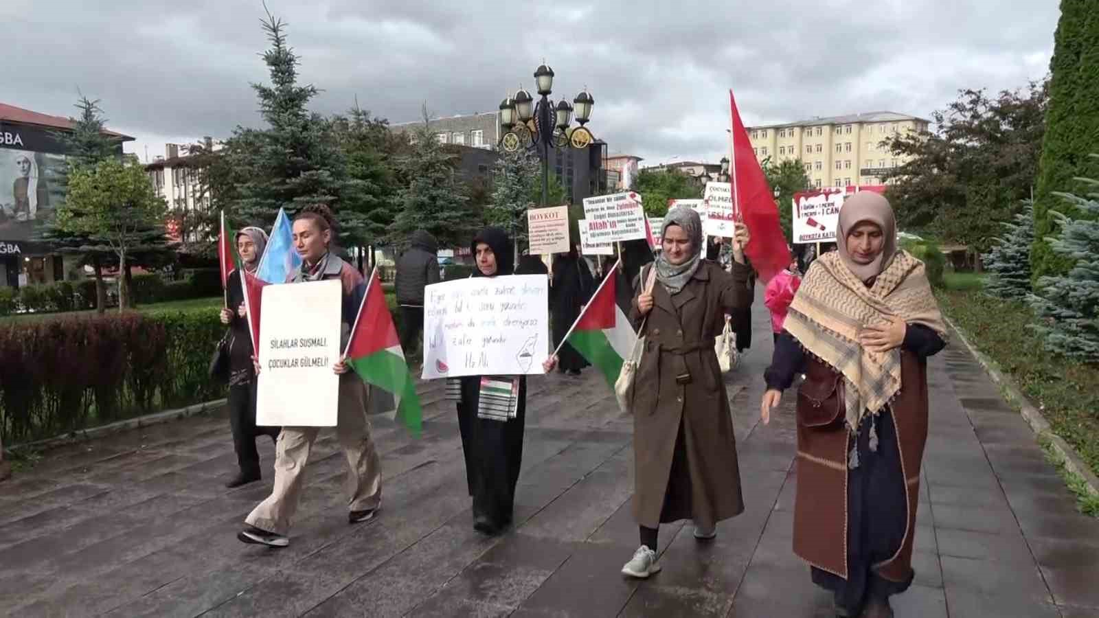 Erzurum’da sağlık çalışanları Gazze için yürüdü 