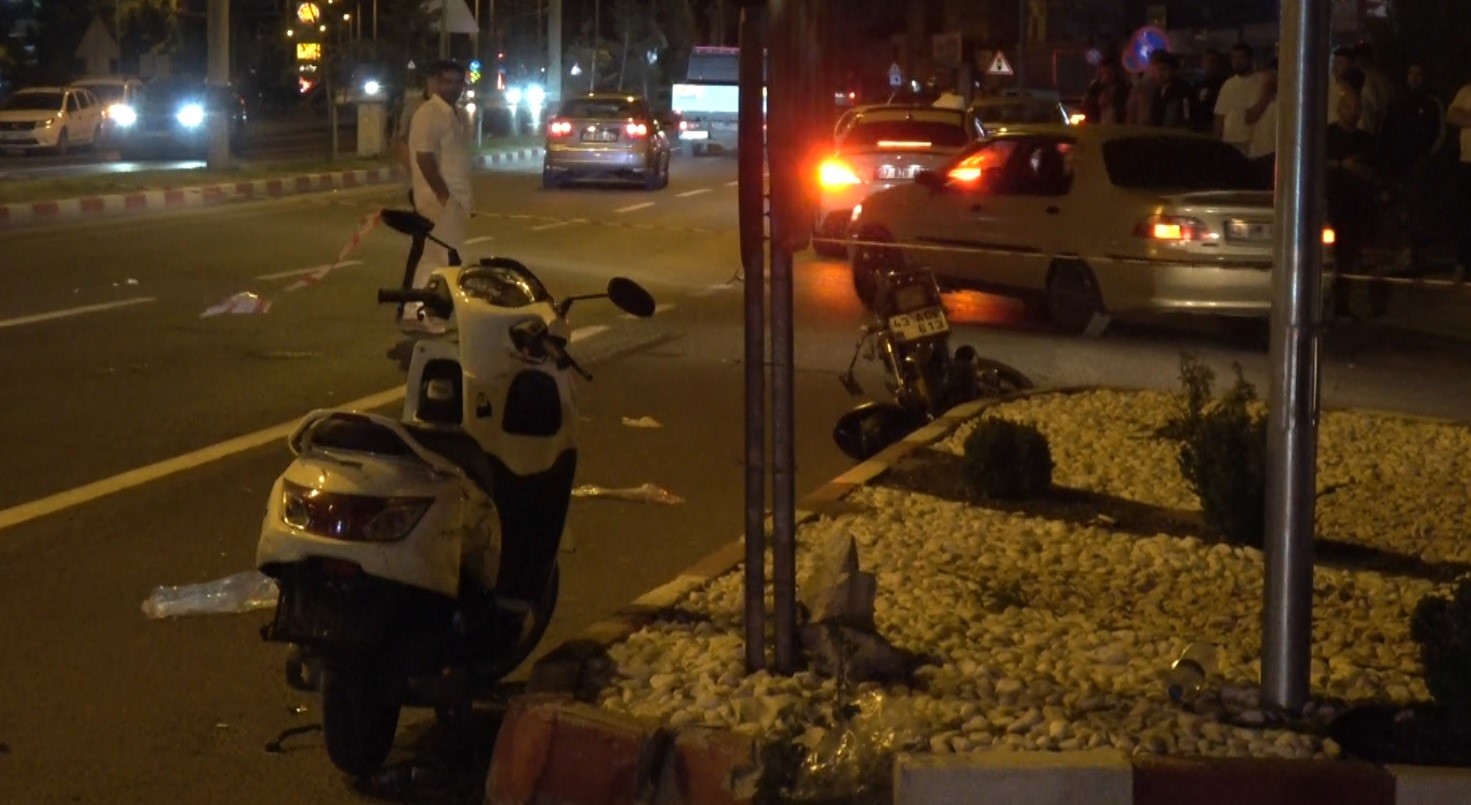 Kütahya’da iki motosiklet çarpıştı: 2’si ağır 4 yaralı 